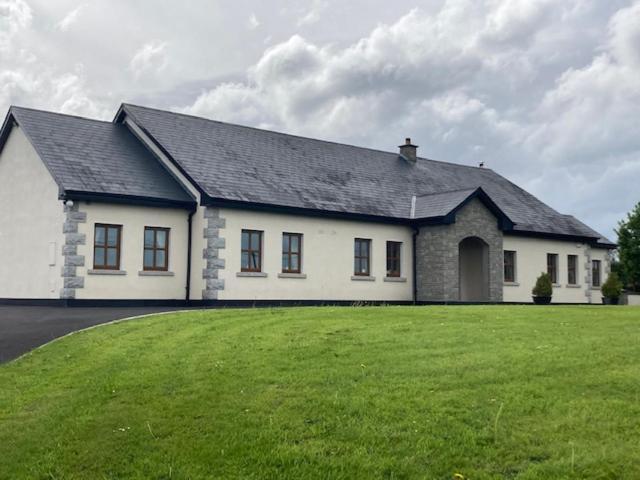 Lir Lodge Castlepollard Eksteriør bilde